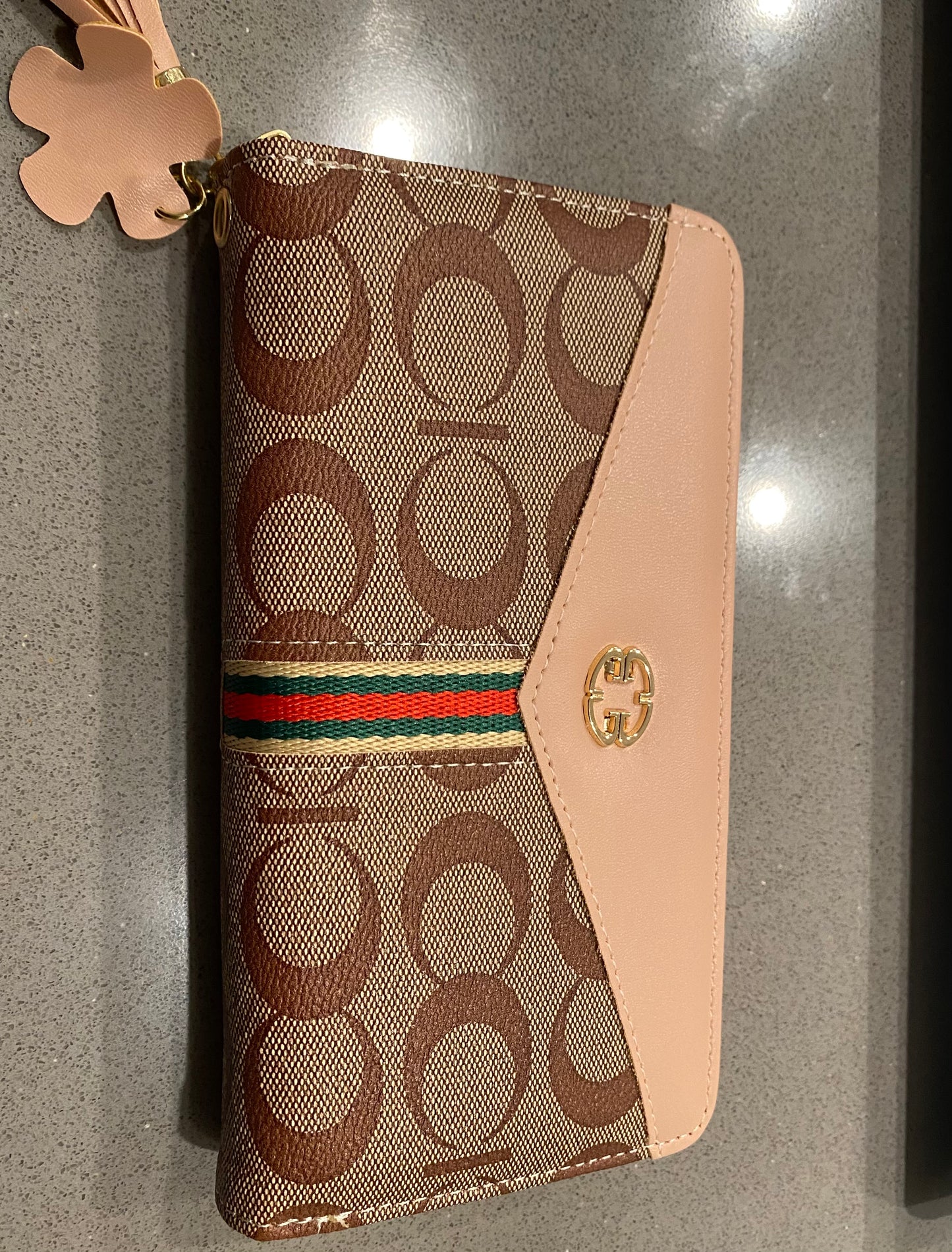 Luxury women wallet.