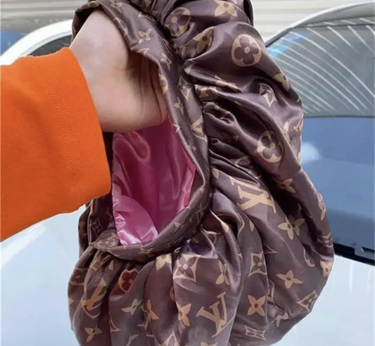 Luxury Bonnet set of 3/accessories.